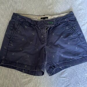 Tommy Hilfiger shorts with anchor detailing